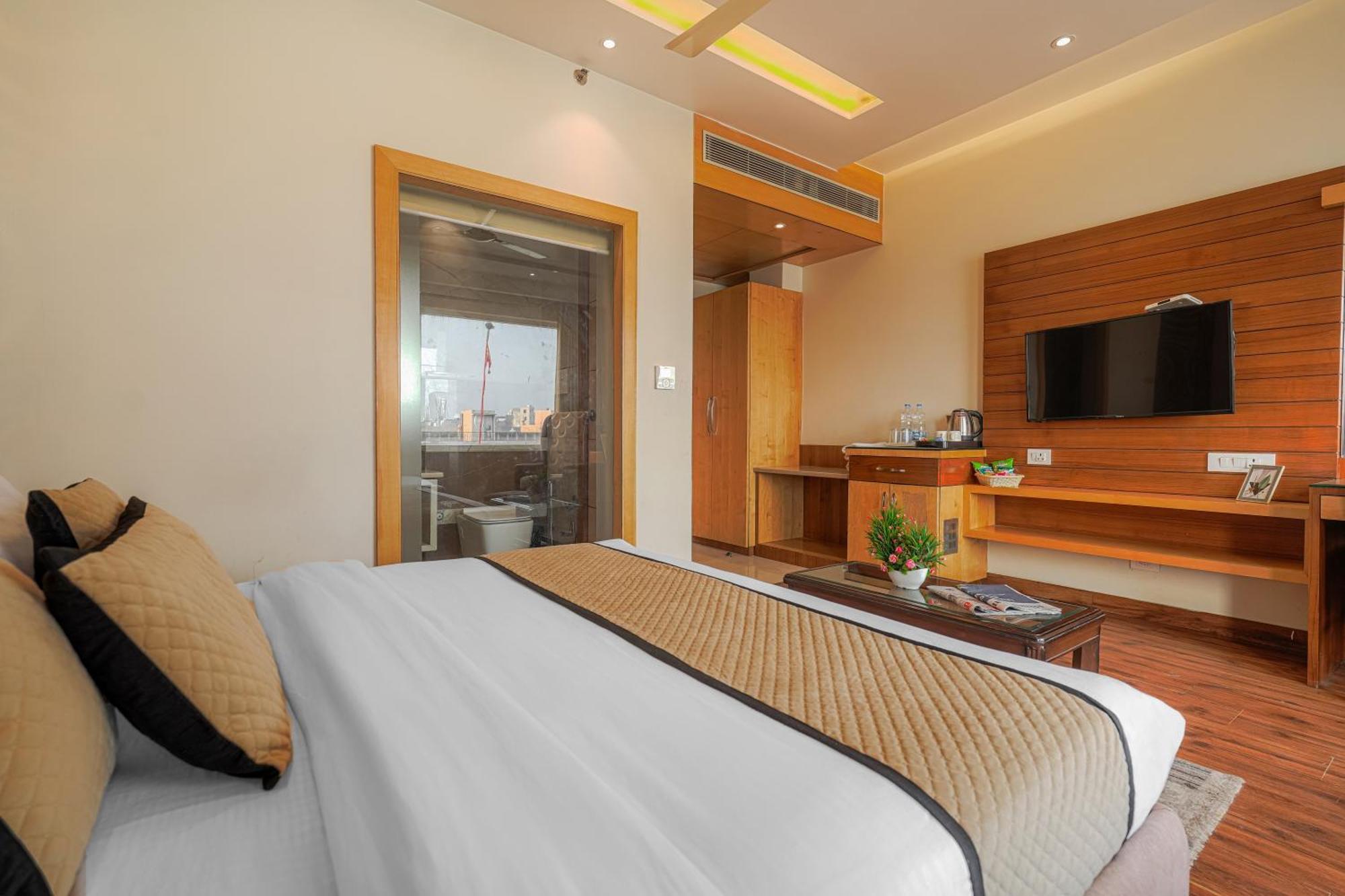 Csjs Inn Hotel Amritsar Bagian luar foto