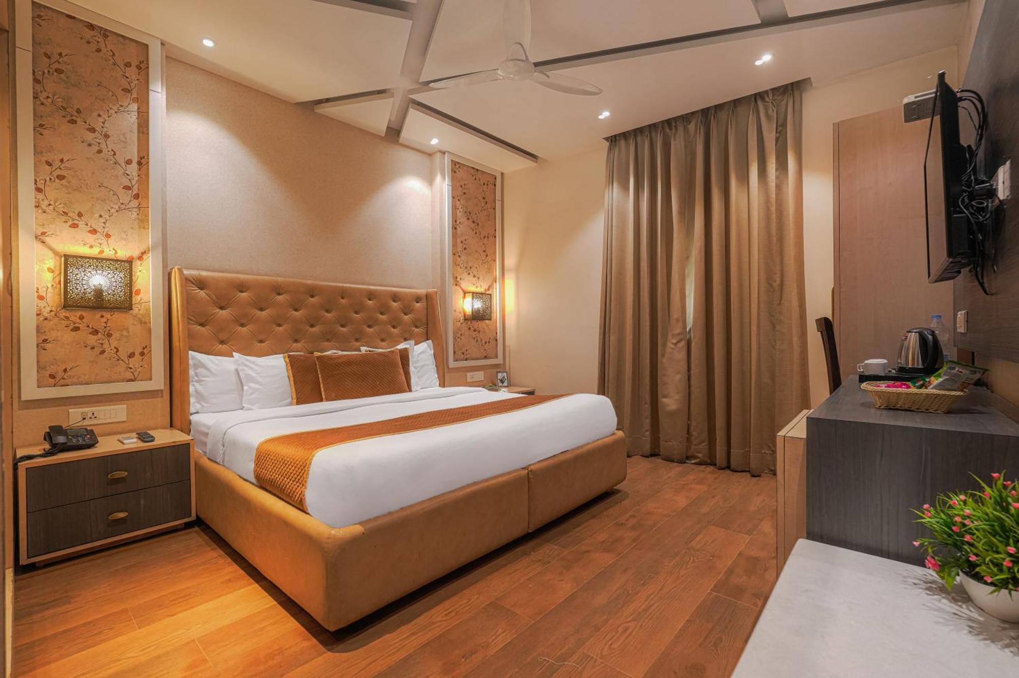 Csjs Inn Hotel Amritsar Bagian luar foto