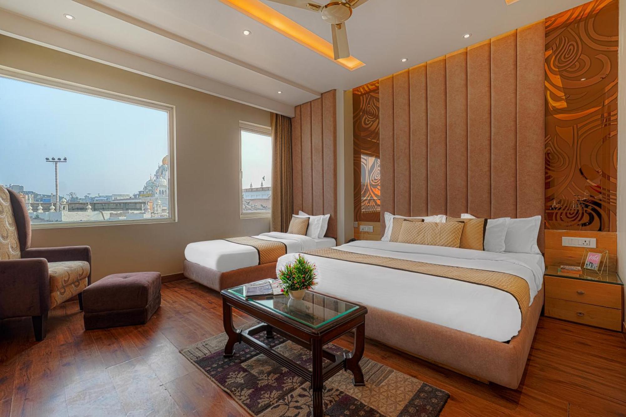 Csjs Inn Hotel Amritsar Bagian luar foto